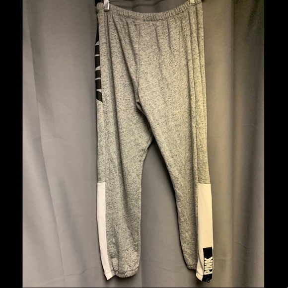 🌟VS Pink Sweatpants Classic Pant w Ankle Zipper🌟 - Picture 4 of 14